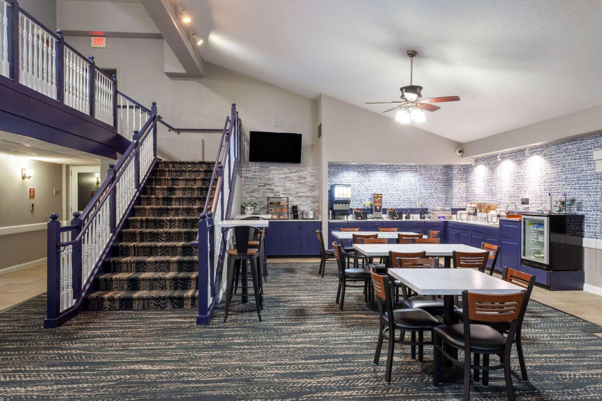 Americinn By Wyndham Peoria Extérieur photo